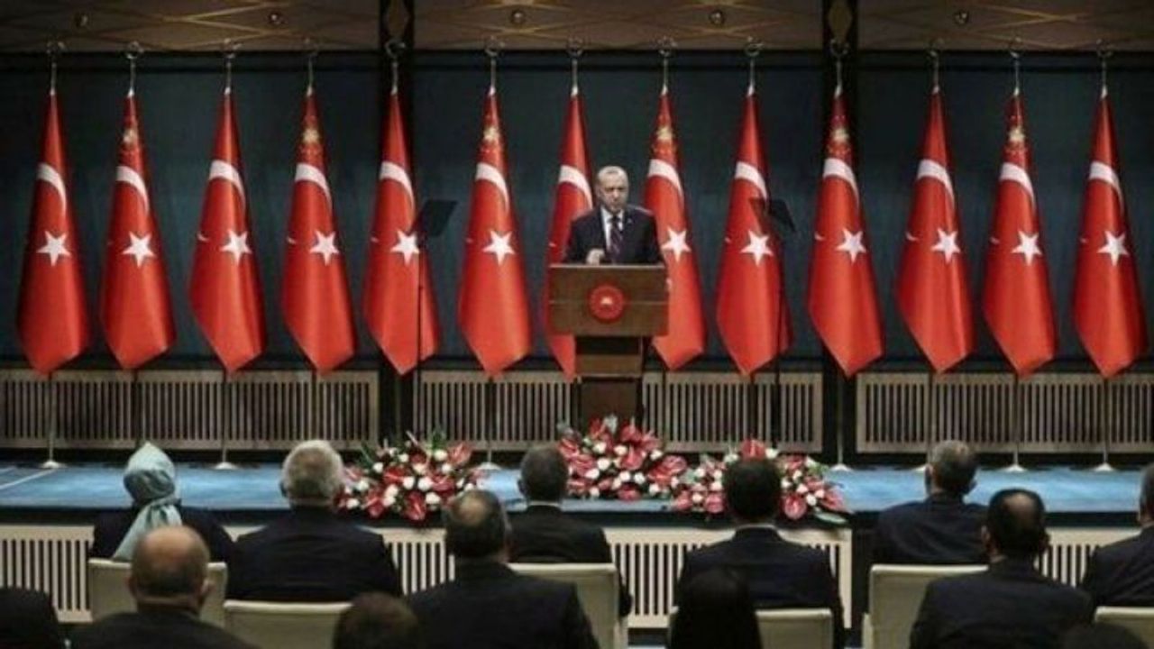 KABİNE BUGÜN TOPLANIYOR! MASADA 2 KONU VAR