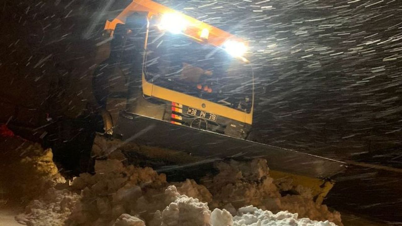  BÜYÜKŞEHİR, 116 KIRSAL MAHALLE YOLUNU ULAŞIMA AÇTI
