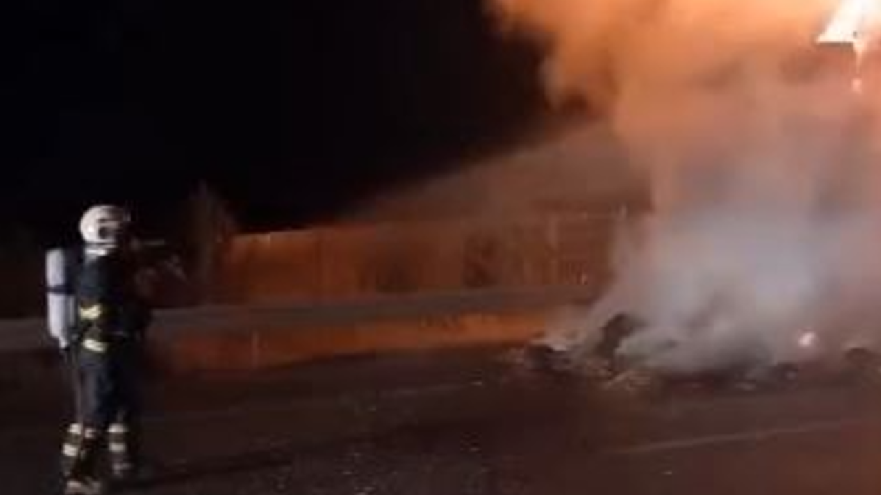 Saman yüklü tır alev topuna döndü
