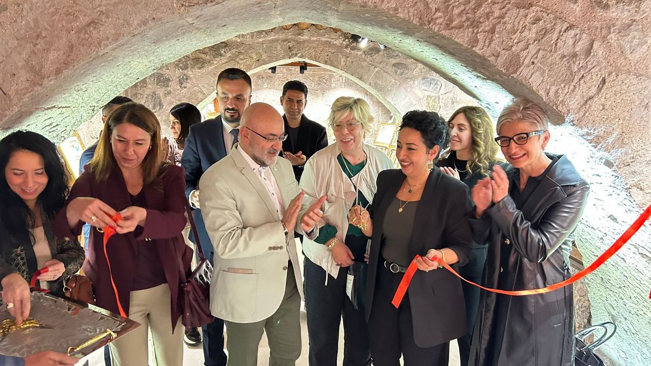 “Hayalimdeki Dünya” Sergisi Açıldı!