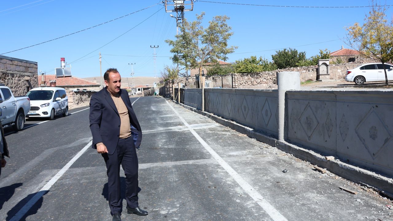 İlmek, Üçkuyu Mahallesi yol çalışmasını inceledi