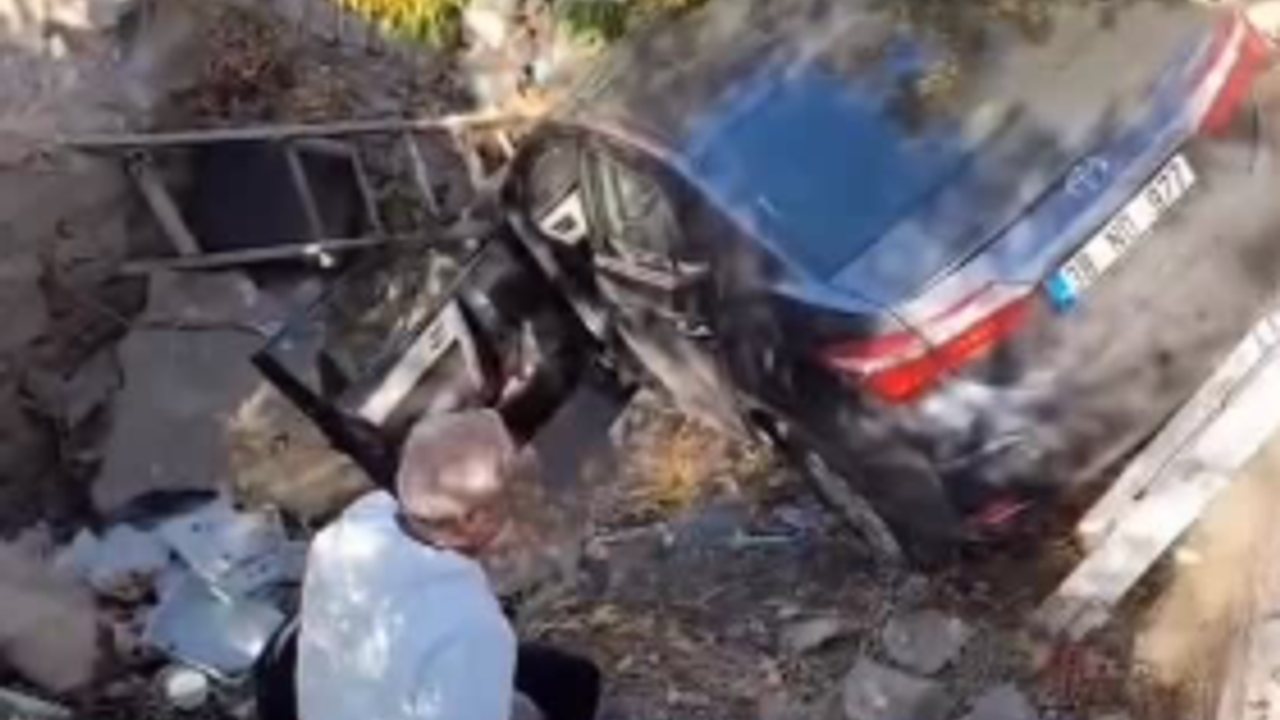 Araç uçuruma düştü