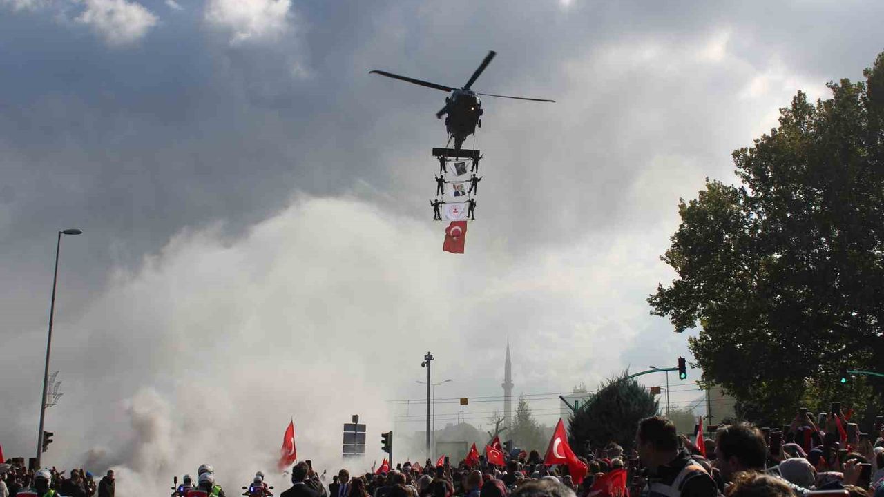 Kayseri’de Cumhuriyet Bayramı’nda Nefes Kesen Gösteri