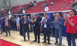 VOLEYBOL TURNUVASI ŞAMPİYONU BÜYÜKBAŞ YAPI DENETİM OLDU