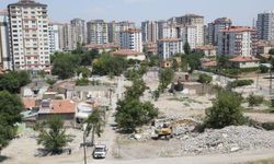 BATTALGAZİ 2. ETAP KENTSEL DÖNÜŞÜM İÇİN YIKIMLAR DEVAM EDİYOR