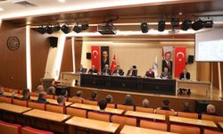 ‘ESNAFI BİRLEŞTİREN, ŞEHRİ GÜZELLEŞTİREN’ İHALE