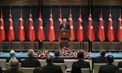 KABİNE BUGÜN TOPLANIYOR! MASADA 2 KONU VAR