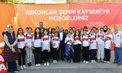 Kayseri'de dolu dolu bir fuar