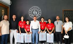 Şampiyonlardan Kabakcı’ya ziyaret