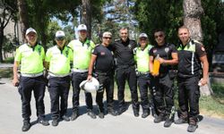 Sıcak Havalarda Görev Yapan Motosikletli Polisler Enerji Depoladı