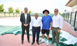 Kayseri’de Tenis Kortlarında Üzeri Kapatılıyor