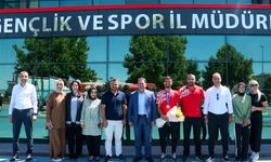 Dünya İkincisi Atlet Ramazan Baştuğ’a Çiçekli Karşılama