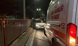 Otomobilin tekerleği fırladı: 2 yaralı