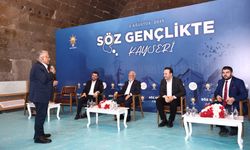 Başkan Büyükkılıç’tan Gençlere Türkülü Sürpriz!