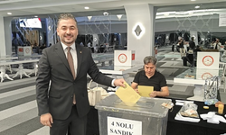 Kayseri Eczacı Odası’nda Uğur Nuri Akın güven tazeledi