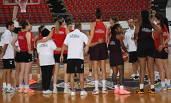 Basketbol takımında yeni anlaşma