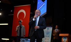 Kayseri'nin başkanı gençlere milyonluk desteği bakanla sundu!