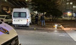 ŞOK OLAY! Önce kıyafetlerine laf etti, sonra b*ıçakladı