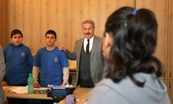 Gençler bu kampta İngilizce öğreniyor