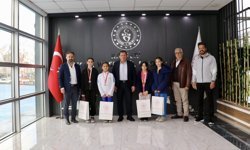 Cimnastikte Emine Gönen Ortaokulu İmzası