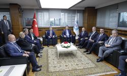 Bakan Kurum ve Bakan Yumaklı Kayseri Büyükşehir Belediyesini Ziyaret Etti