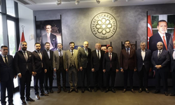Vali Gökmen Çiçek'ten Kayseri Ticaret Odası'na Hayırlı Olsun Ziyareti