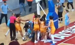Kadınlar Basketbol Maçında Kavga