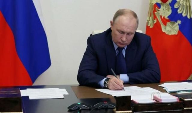 Putin'den yeni hamle geldi! Yaptırımlara karşı kararnameyi imzaladı