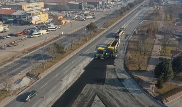 BÜYÜKŞEHİR’İN İKİ BULVARI BİRBİRİNE BAĞLAYAN YOL ÇALIŞMASINDA SONA DOĞRU