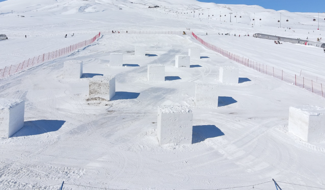 Erciyes’te şaşırtan manzaralar