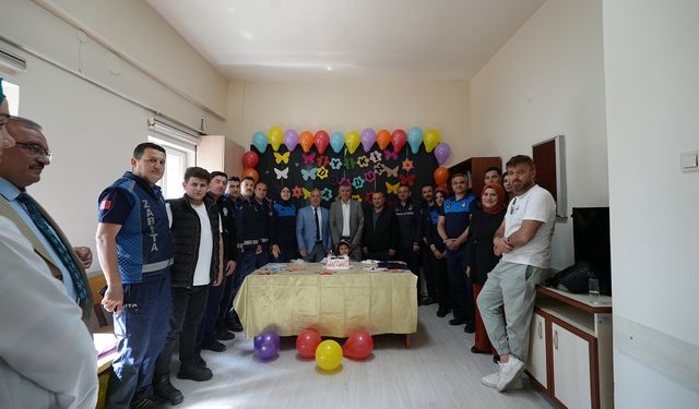 Zabıta’dan Minik Asya'ya Sürpriz Doğum Günü