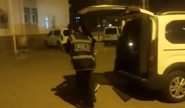 Polisten eve baskın
