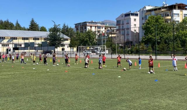 Develi’de Yaz Spor Okulları’na yoğun katılım