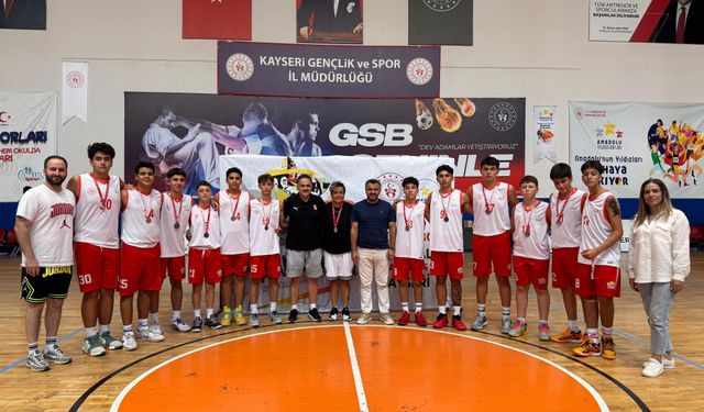 Anadolu Yıldızlar Ligi Basketbol Müsabakaları Tamamlandı