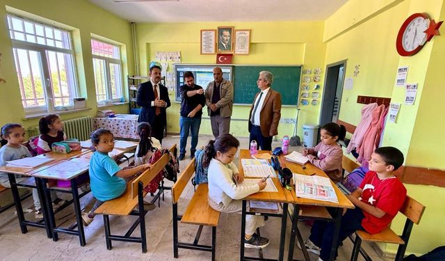 Düver İlkokulu’nda Eğitim Faaliyetleri yerinde incelendi