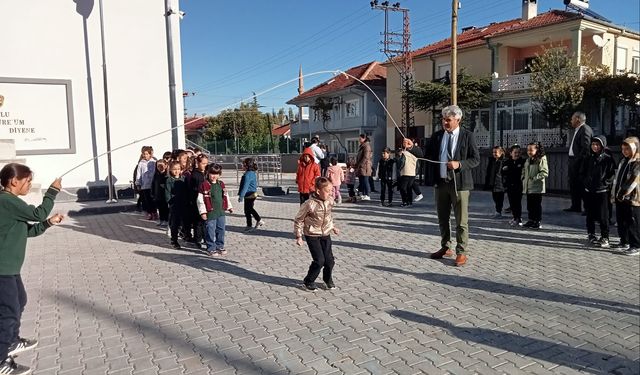 Felahiye Müdürü çocuklarla eğlenceli etkinlikte buluştu