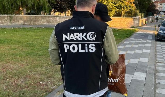 Okul Bölgesinde 14 Şahıs Sorgulandı