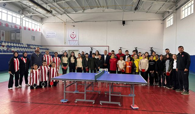 Tomarza’da Okullar Arası Masa Tenisi Finali