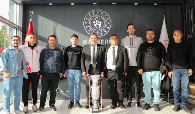 Görme Engelliler Şampiyonluğu Kutladı!