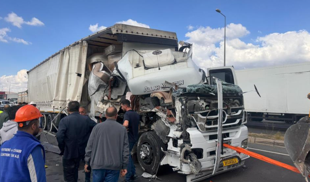 Ortalığı savaş alanına çeviren kaza