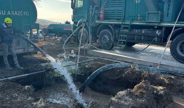 Develi’de çiftçilere destek: İlk sondaj kuyusu kazıya hazır