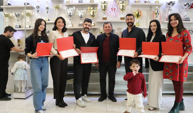 Kabakcı’dan Halk Oyunları Ekibine Teşekkür