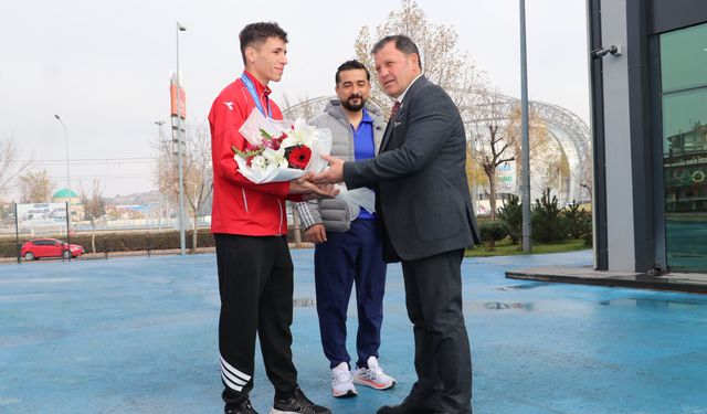 Yağcı, Avrupa Şampiyonu Olarak Kayseri’ye döndü