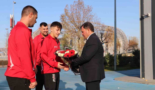 Kayseri'nin gururu ziyarete çıktı