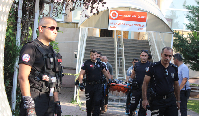 Cami c*nayetinde şok sözler!