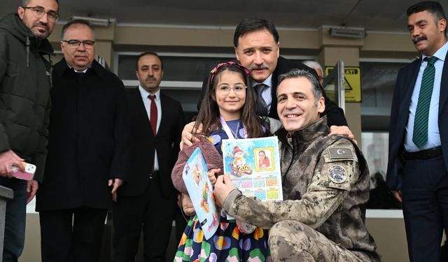 Protokol Öğrencilerle Bir Araya Geldi