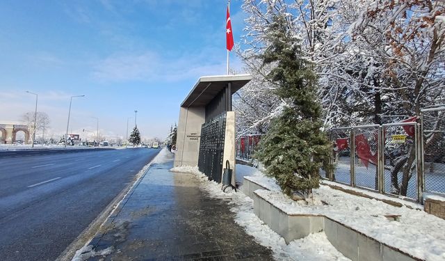 Kumar borcu gaziyi *nt*hara sürükledi