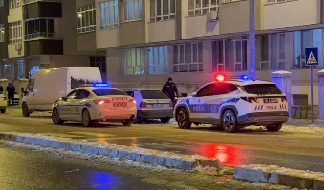 Kocasinan'da bıçaklı kavga çıktı