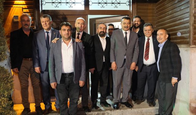 Pınarbaşı ve Sarız'dan Başkan Odakır'a tam destek
