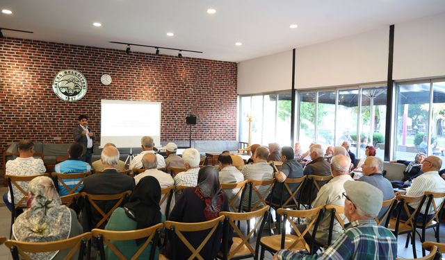 Alzheimer hastalığından nasıl korunabiliriz? Uzmanı Talas'ta anlattı